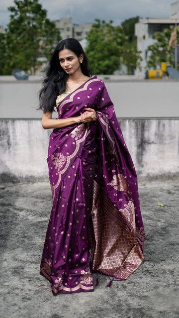 Queen's Choice Zari Royale Silk Golden Bloom Banarasi Saree S-0035