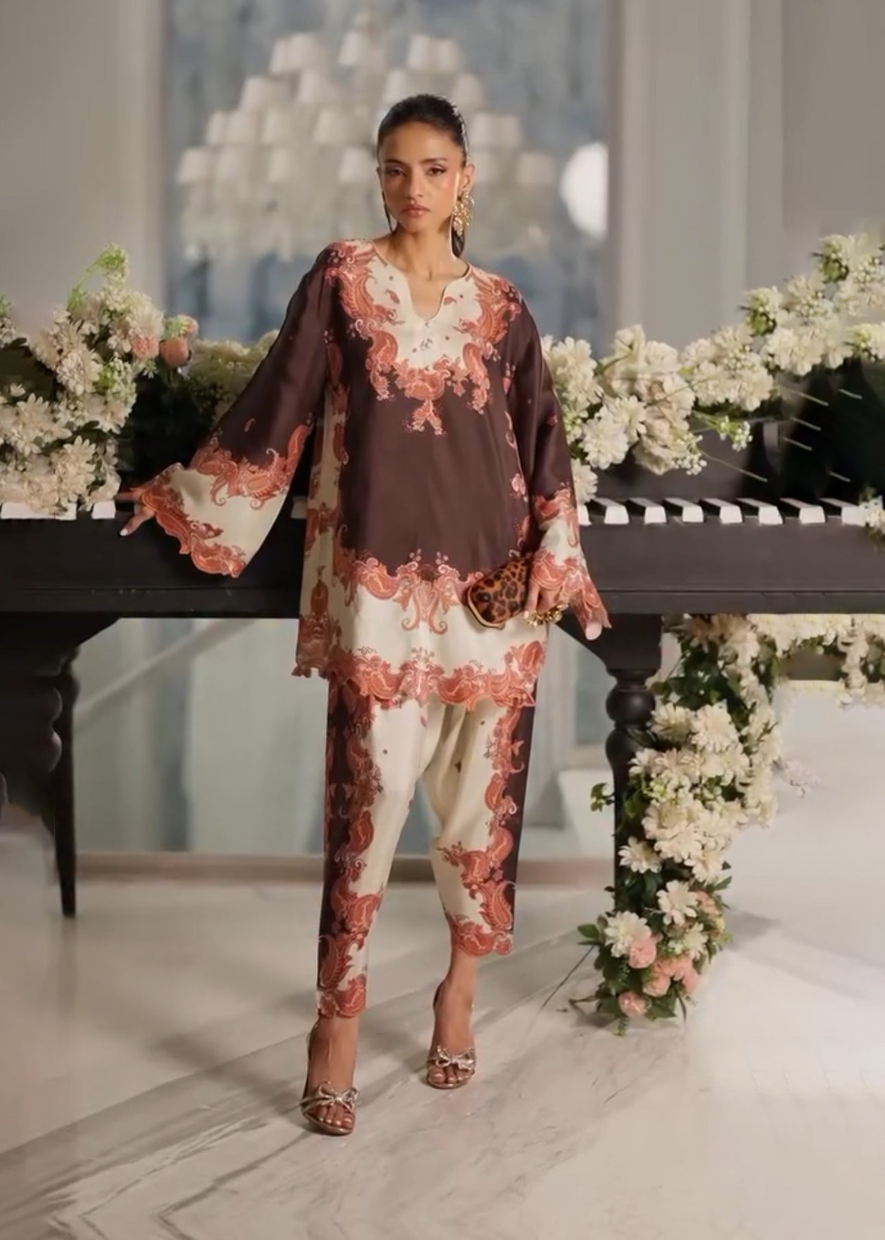 Brown & Cream Paisley Print Co-ord Set – Elegant Rayon Ensemble D6306