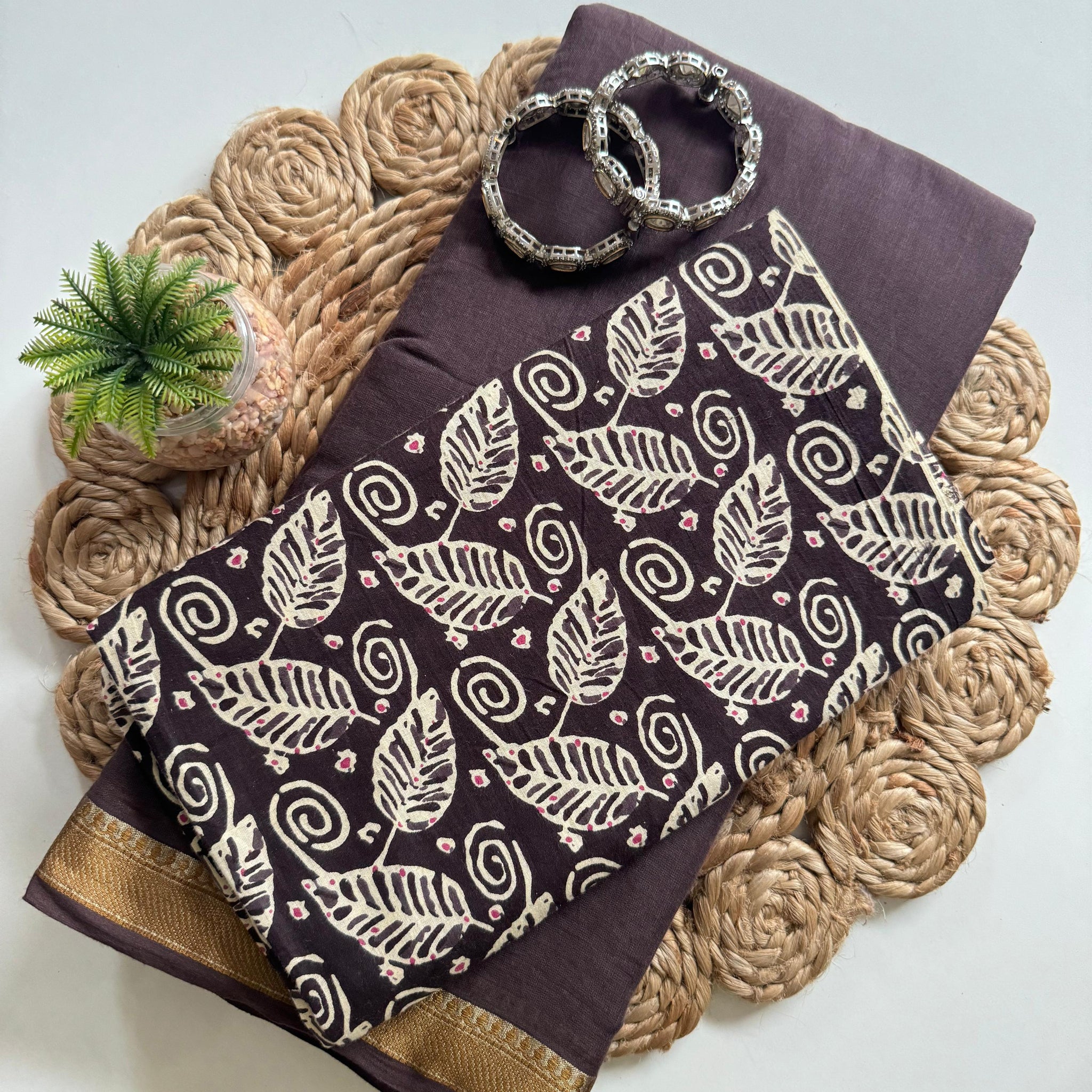 Brown Mul Cotton Saree with Zari Border & Leaf Printed Blouse S2346