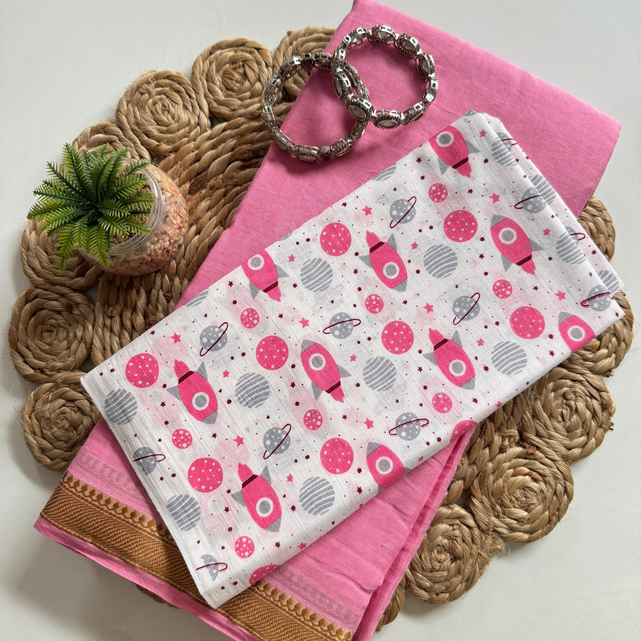 Light Pink Mul Cotton Saree with Zari Border & Space-Themed Printed Blouse S2344