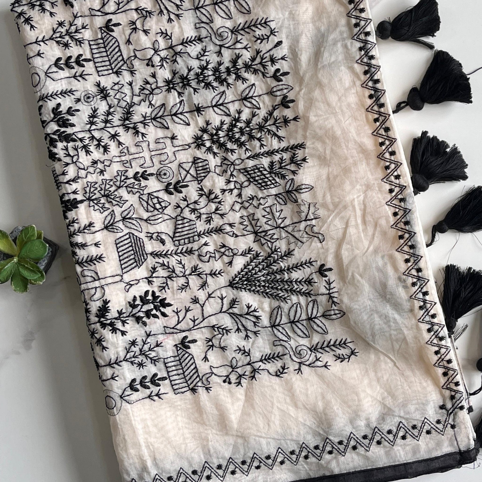 Premium Chanderi Saree with Elegant Embroidery Buttas & Cotton Tassel Pallu S2516