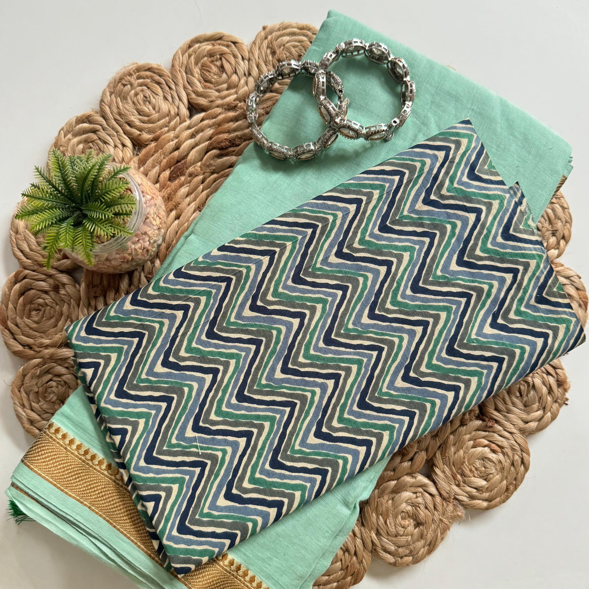 Trendy Mul Cotton Saree with Resham Weaving Border & Tassels S2337