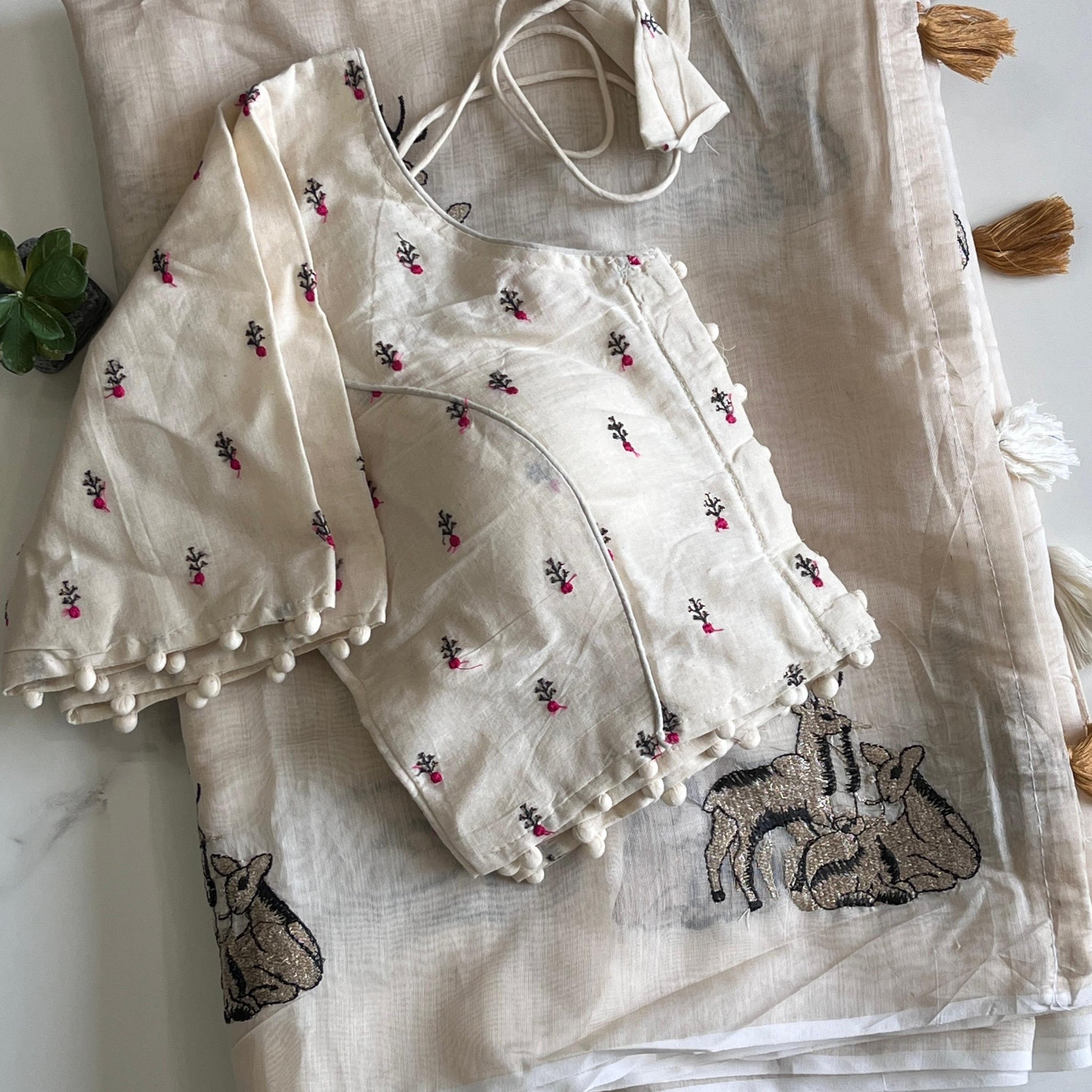 White Chanderi Deer Embroidered Saree with Cotton Tassels S2513